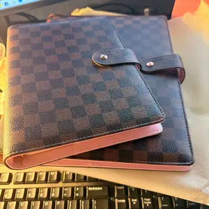 2026 All-in-One Daily Planner Hourly Schedule Weekly & Monthly Organizer🎯